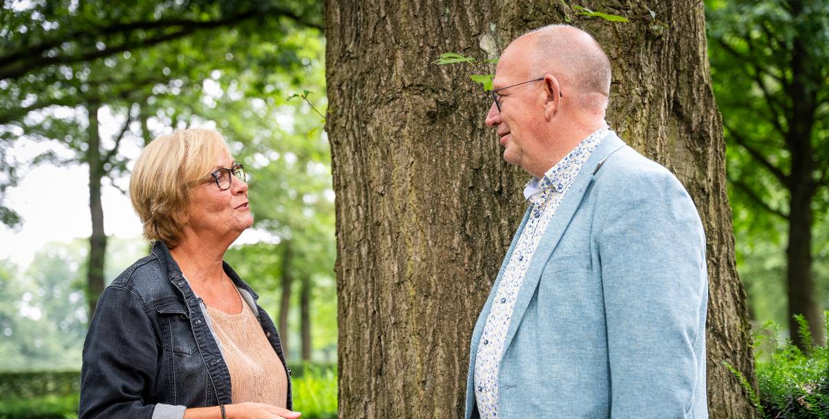 Jan Luursema en zijn zus Ineke Jansma-Luursema